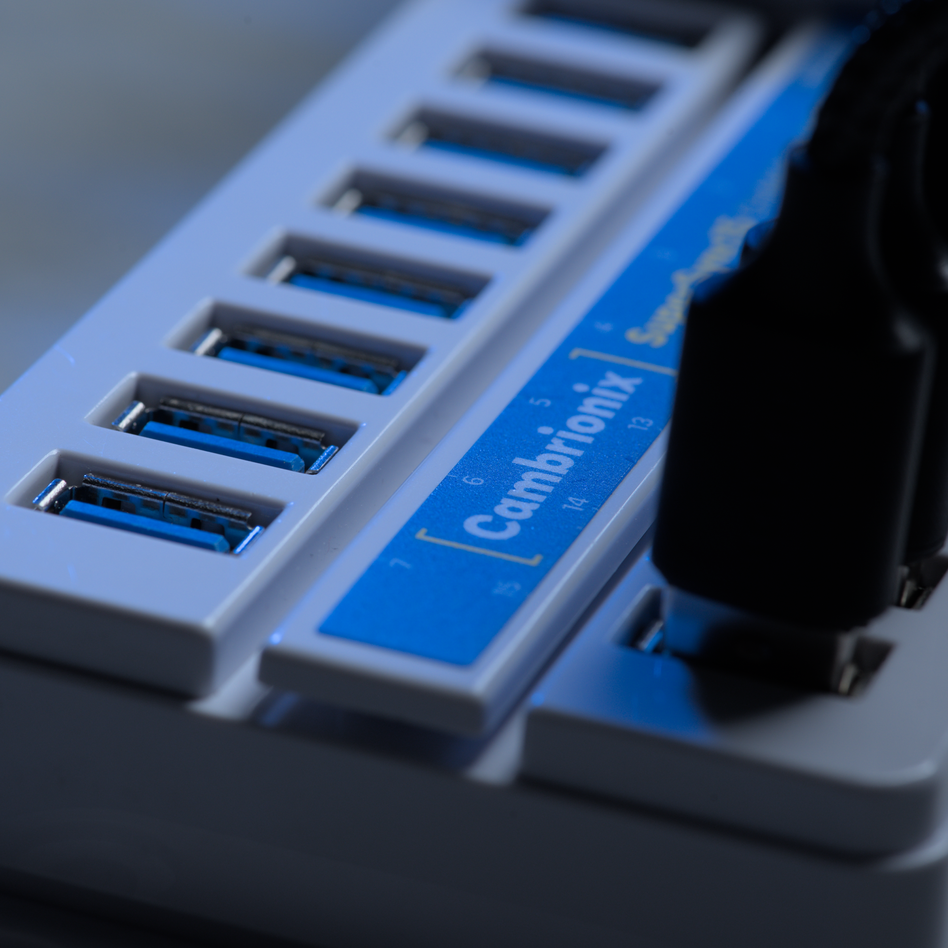 SuperSync15 Fast Charging USB Hub – Cambrionix Limited